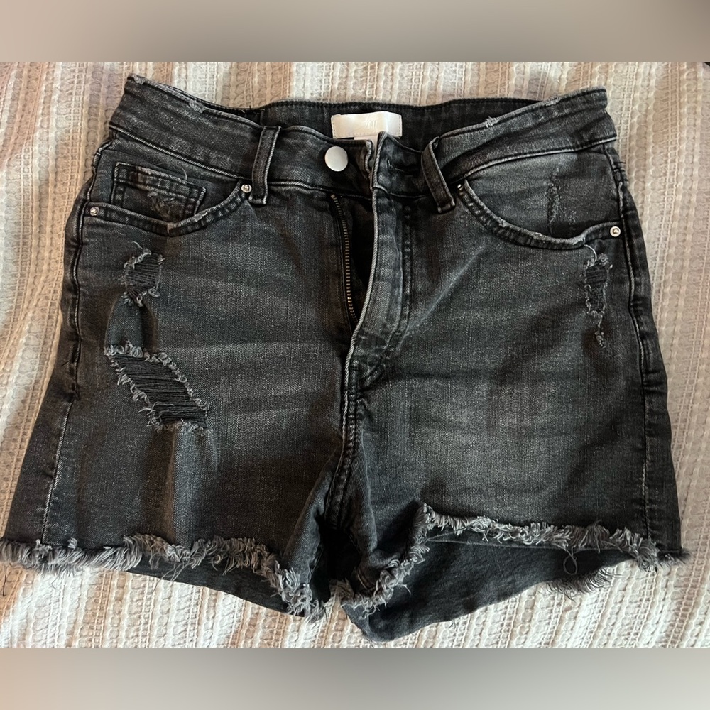 H&M Black Jean Shorts with Frayed Hem and Distressed Look
